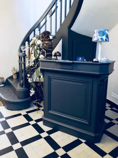 Le Logis D'Augustin Bed & Breakfast Мон дьо Марсан Екстериор снимка