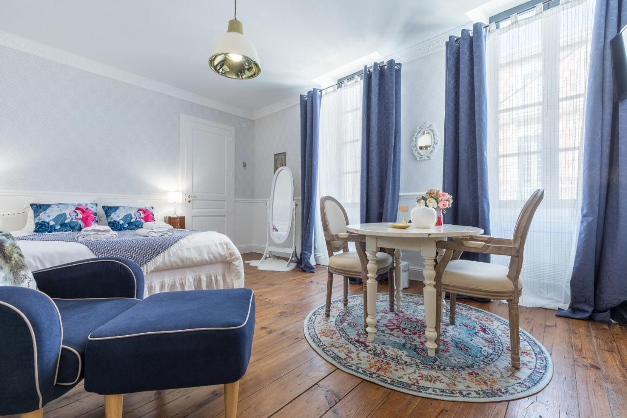 Le Logis D'Augustin Bed & Breakfast Мон дьо Марсан Екстериор снимка
