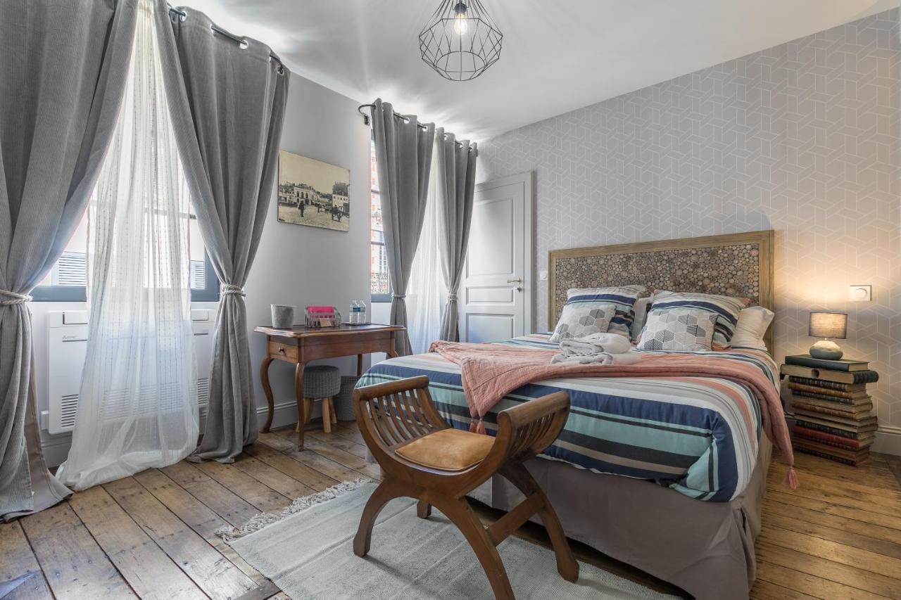 Le Logis D'Augustin Bed & Breakfast Мон дьо Марсан Екстериор снимка